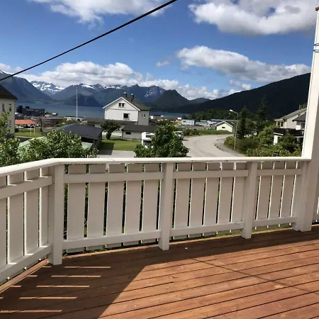 Ferienwohnung Andalsnes Gustehouse Exterior foto